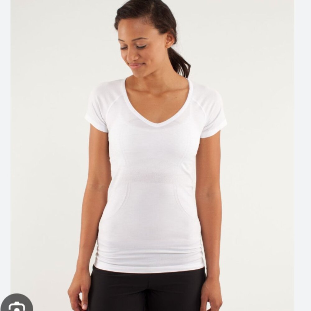 Lululemon Swiftly Tech V-Neck SS